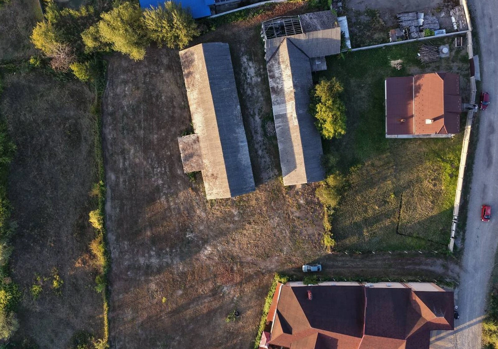 Склад, Грушово: ангар, окрема будівля, торг можливий