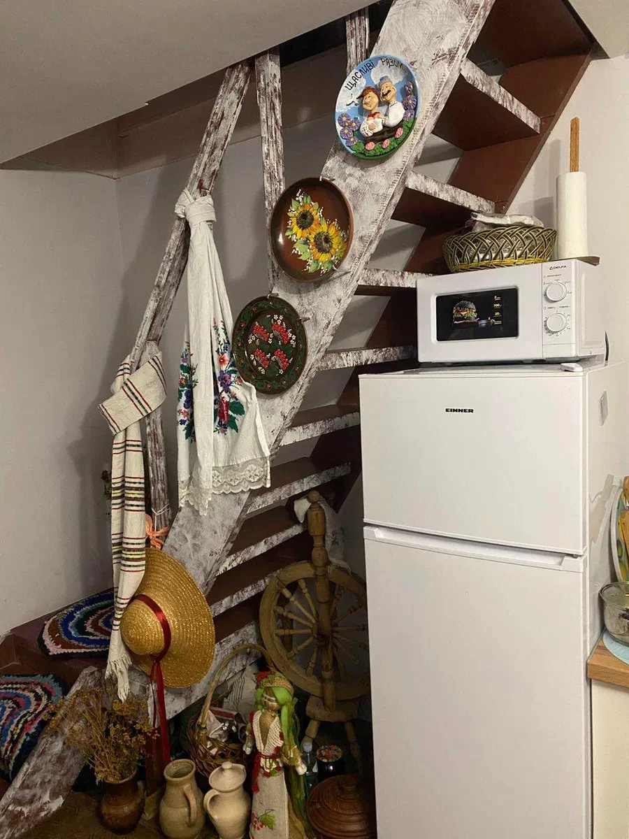 Дача, Полтава: пляж 150 м, світло не відключають, зарядка 7 кВт