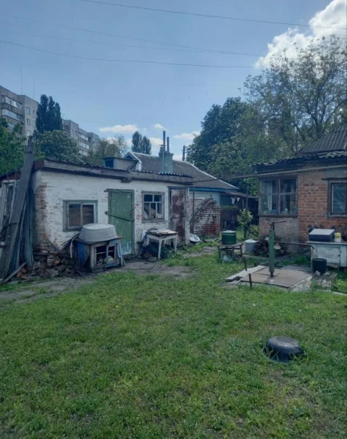 Будинок, Автозаводський: цегляні стіни, колонка, фото 5