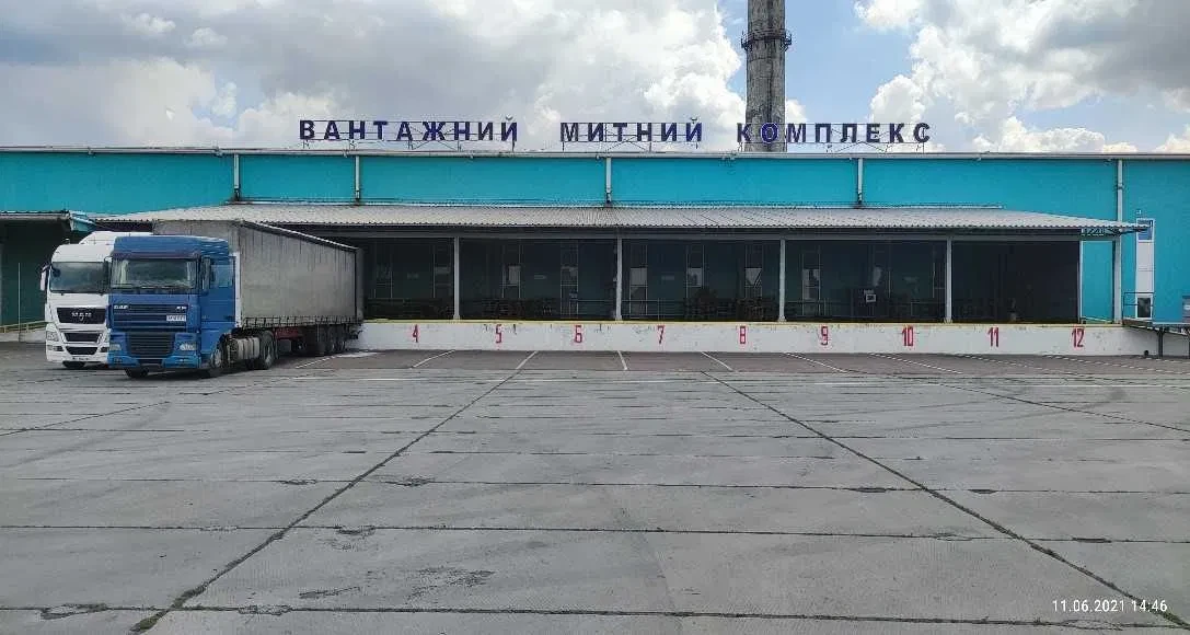 Митний склад, Чорноморськ: криті приміщення, відкритий майданчик - фото 1