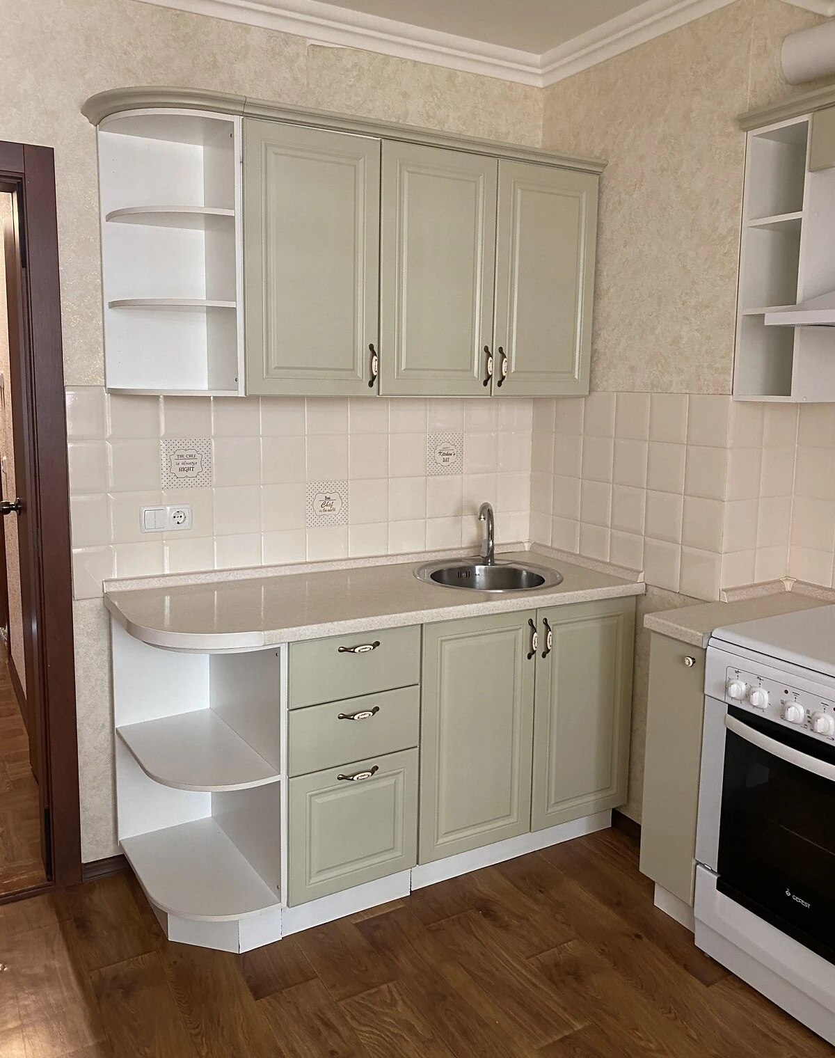 3-кімнатна квартира, Мостицький Масив: вода й опалення без світла, 2 санвузли - фото 1