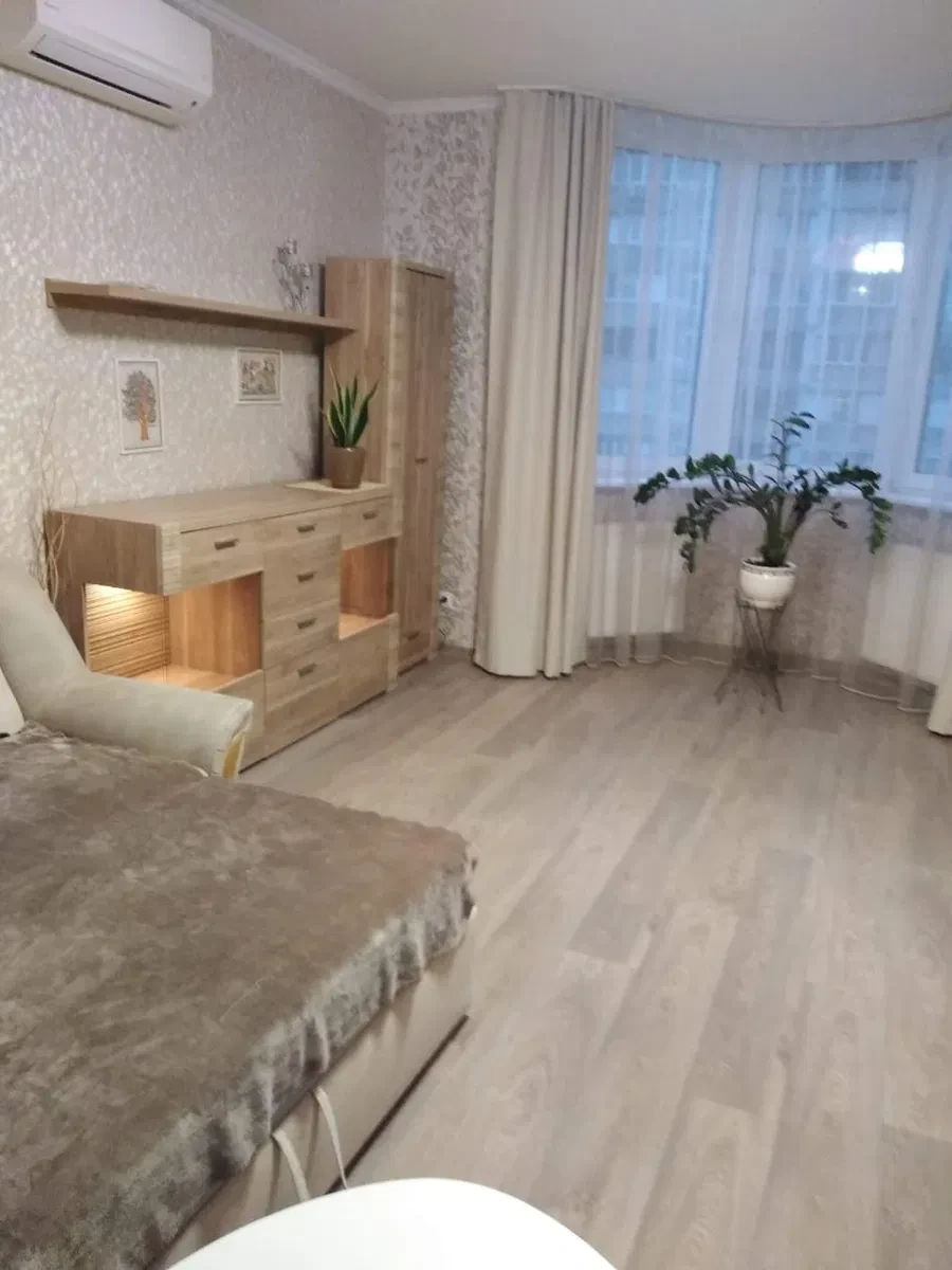 1-кімнатна квартира, Красний Бір: генератор, метро за 7 хв, фото 5