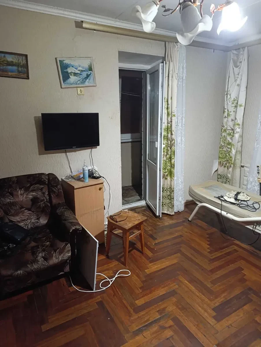 2-комнатная квартира, Хортицкий: кухня 15 м², вода при отключениях - фото 2