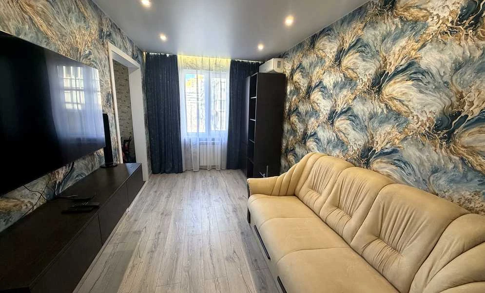 3-комнатная квартира, Днепровский: лифт, вода и газ без света - фото 3