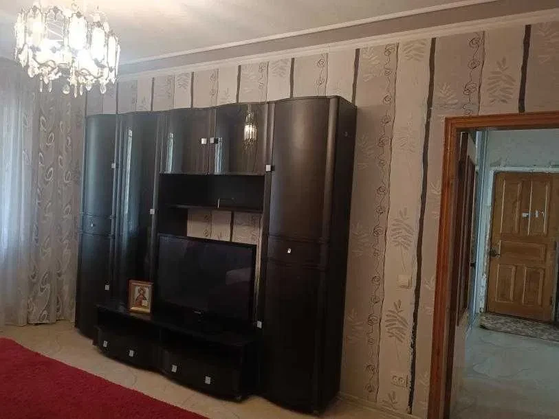 3-кімнатна квартира, Київський: кухня-вітальня, квадратний хол - фото 3