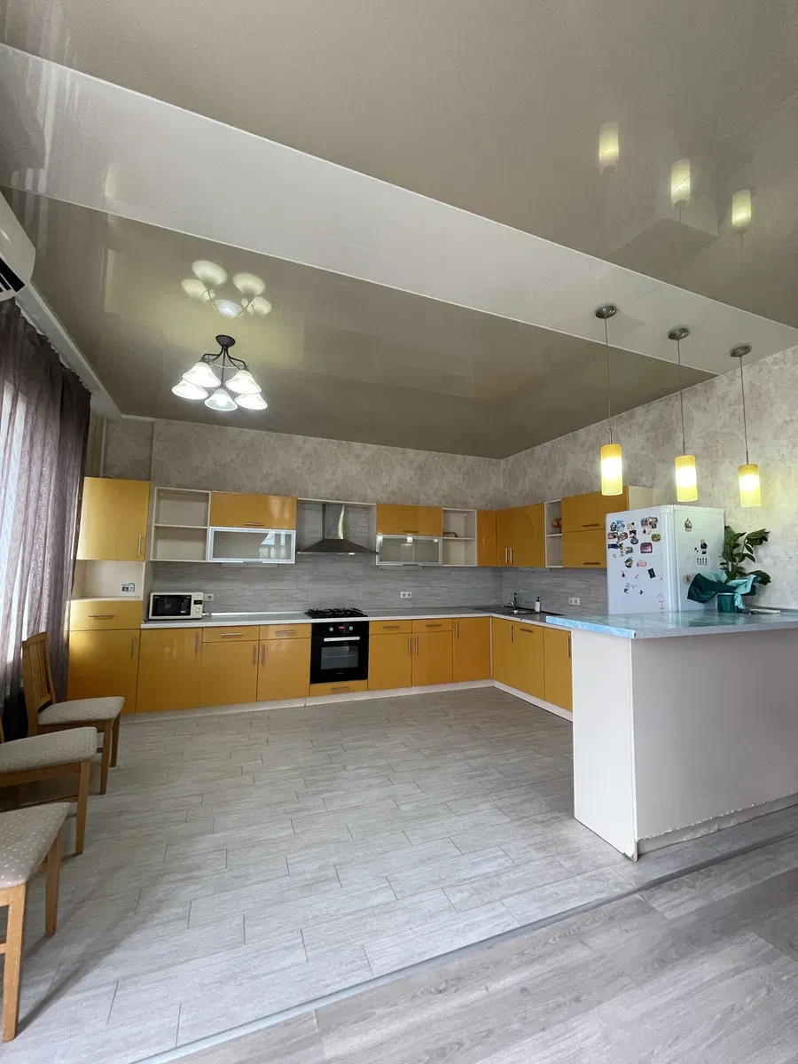 2-кімнатна квартира, Чорноморськ: море з усіх вікон, без виселення влітку - фото 2