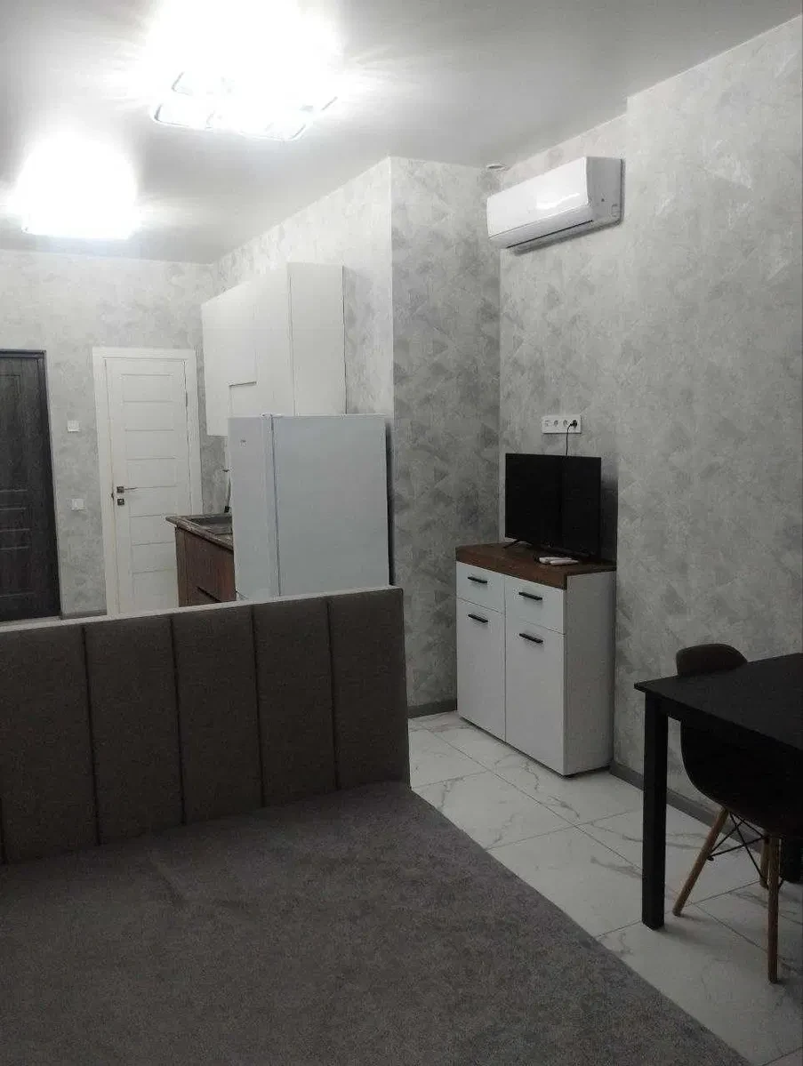 Студія у ЖК Родос: боковий вид на море, власна котельня, паркінг - фото 4