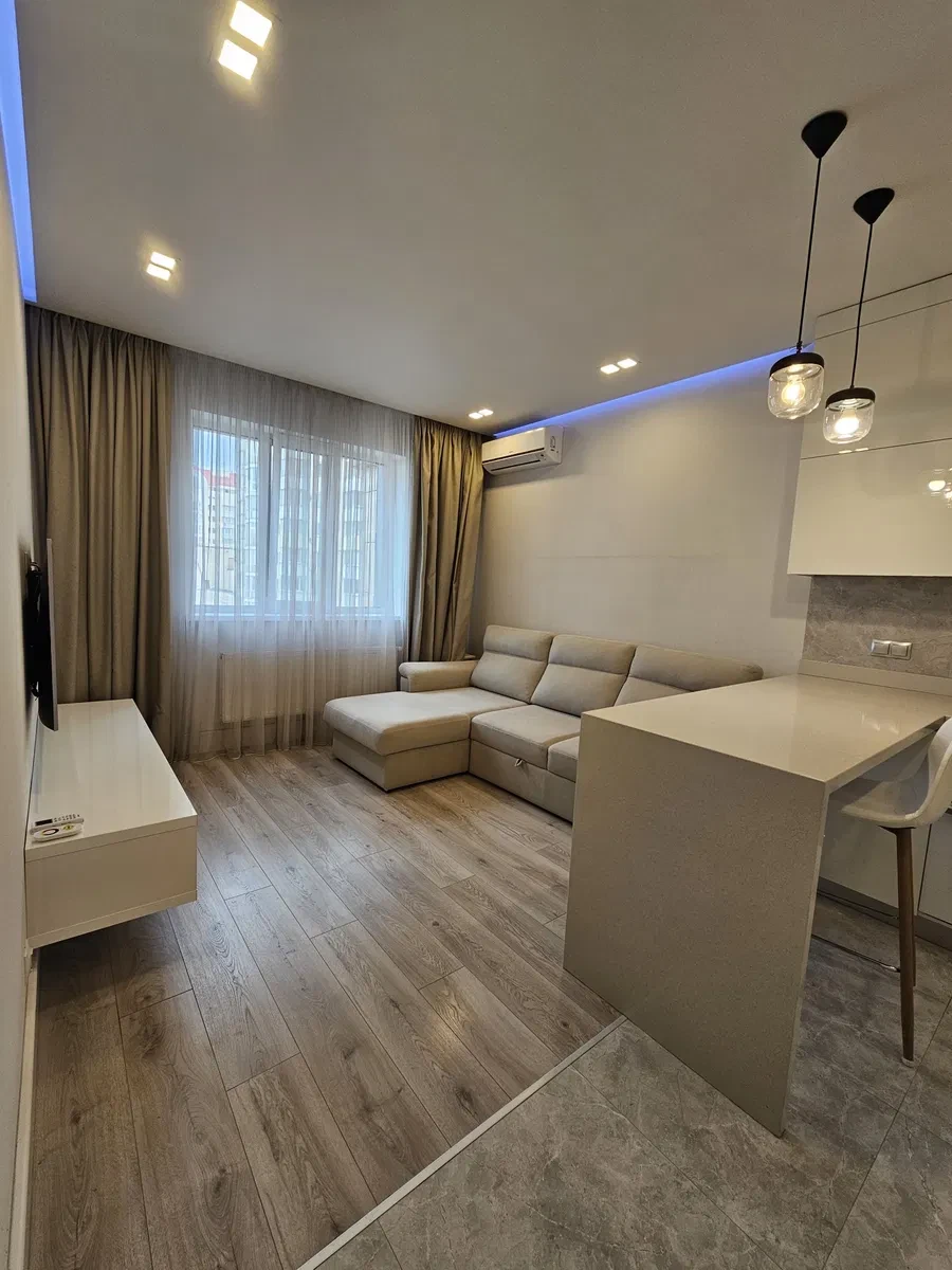 1-кімнатна квартира у ЖК Obolon Residences: автономність, метро Мінська