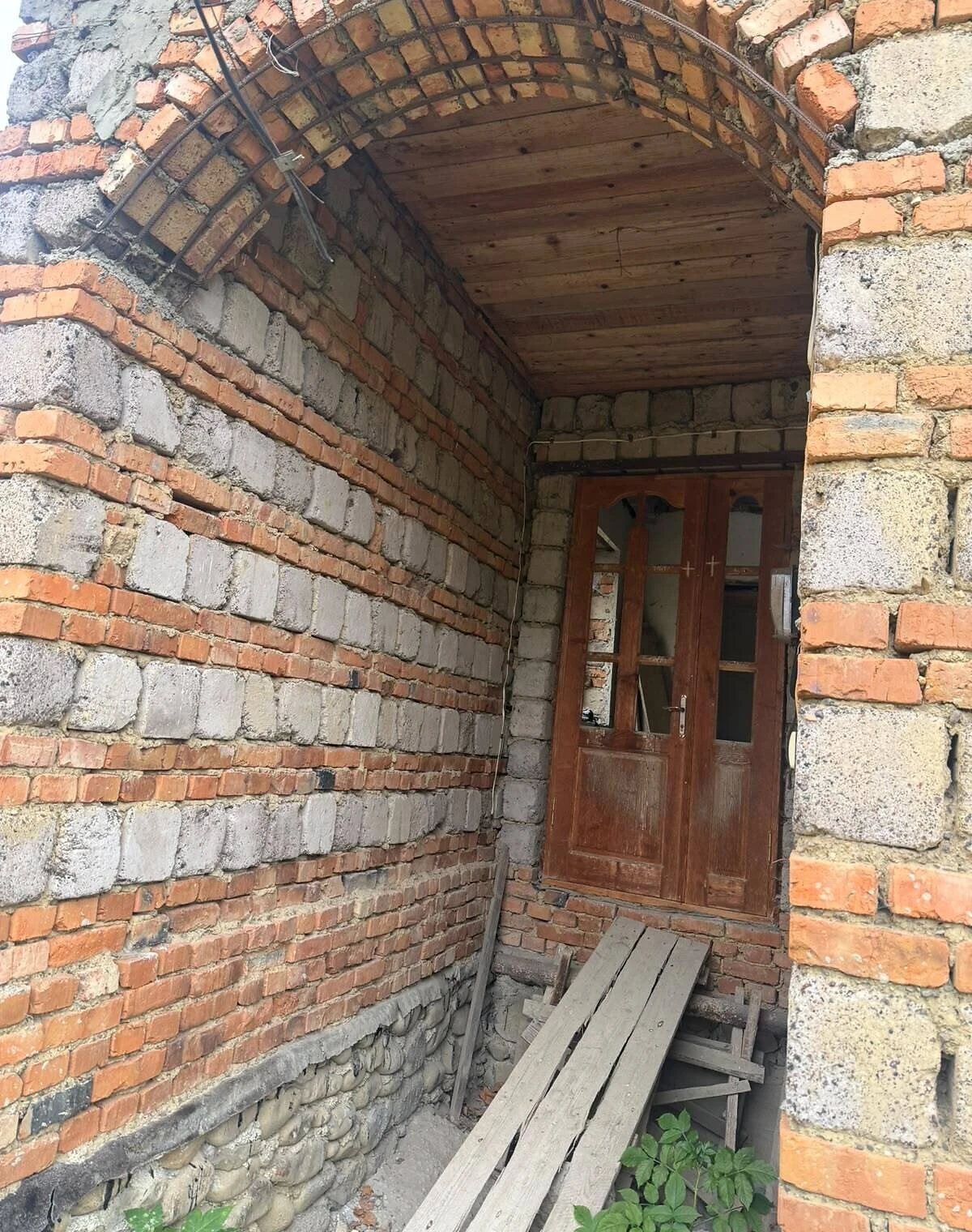 Дом, Старуня: не использовался со времени постройки, гараж в цоколе, фото 4