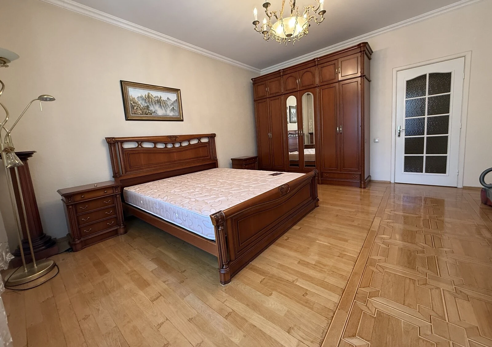 4-комнатная квартира, Центр: паркоместо, кухня-студия, евроремонт, фото 5