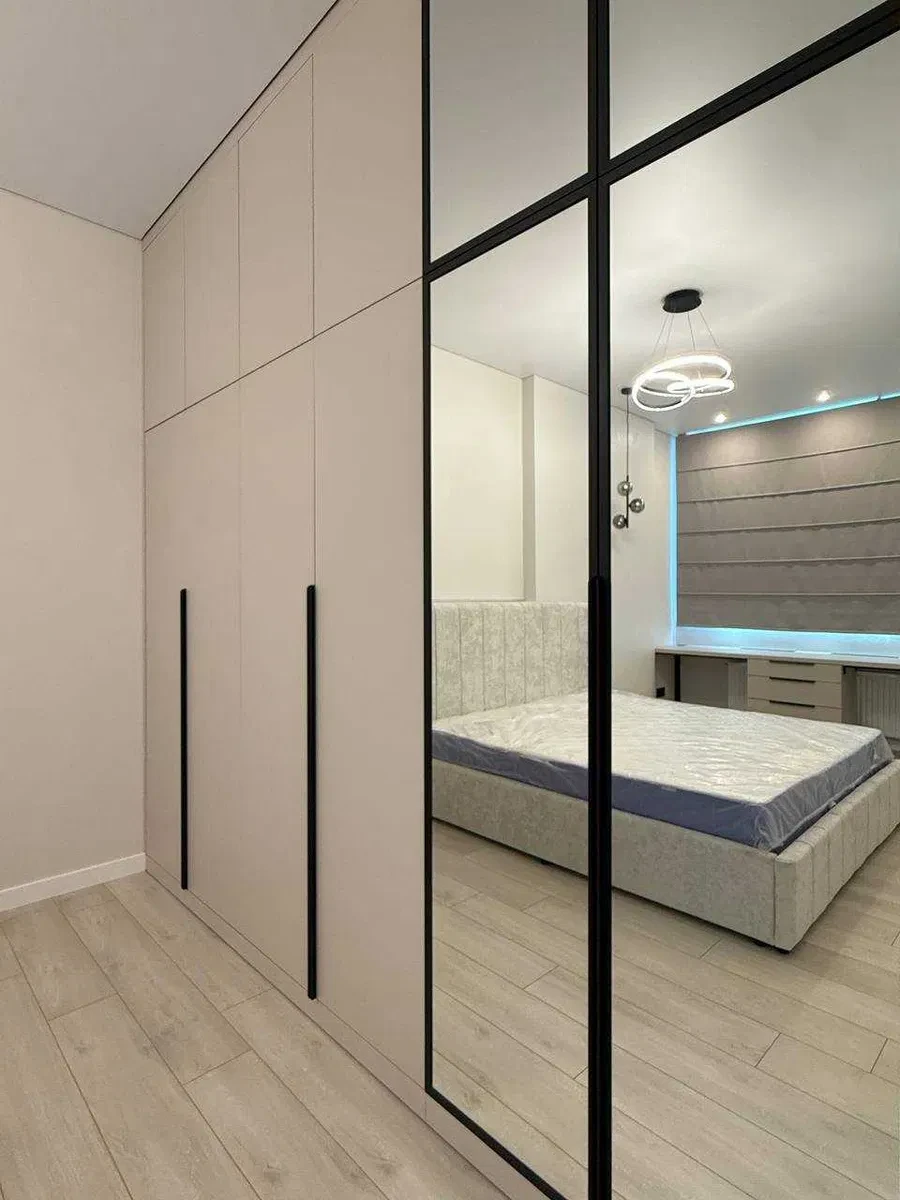 2-кімнатна квартира у ЖК Manhattan City: інвертор, метро 10 хв пішки, фото 3