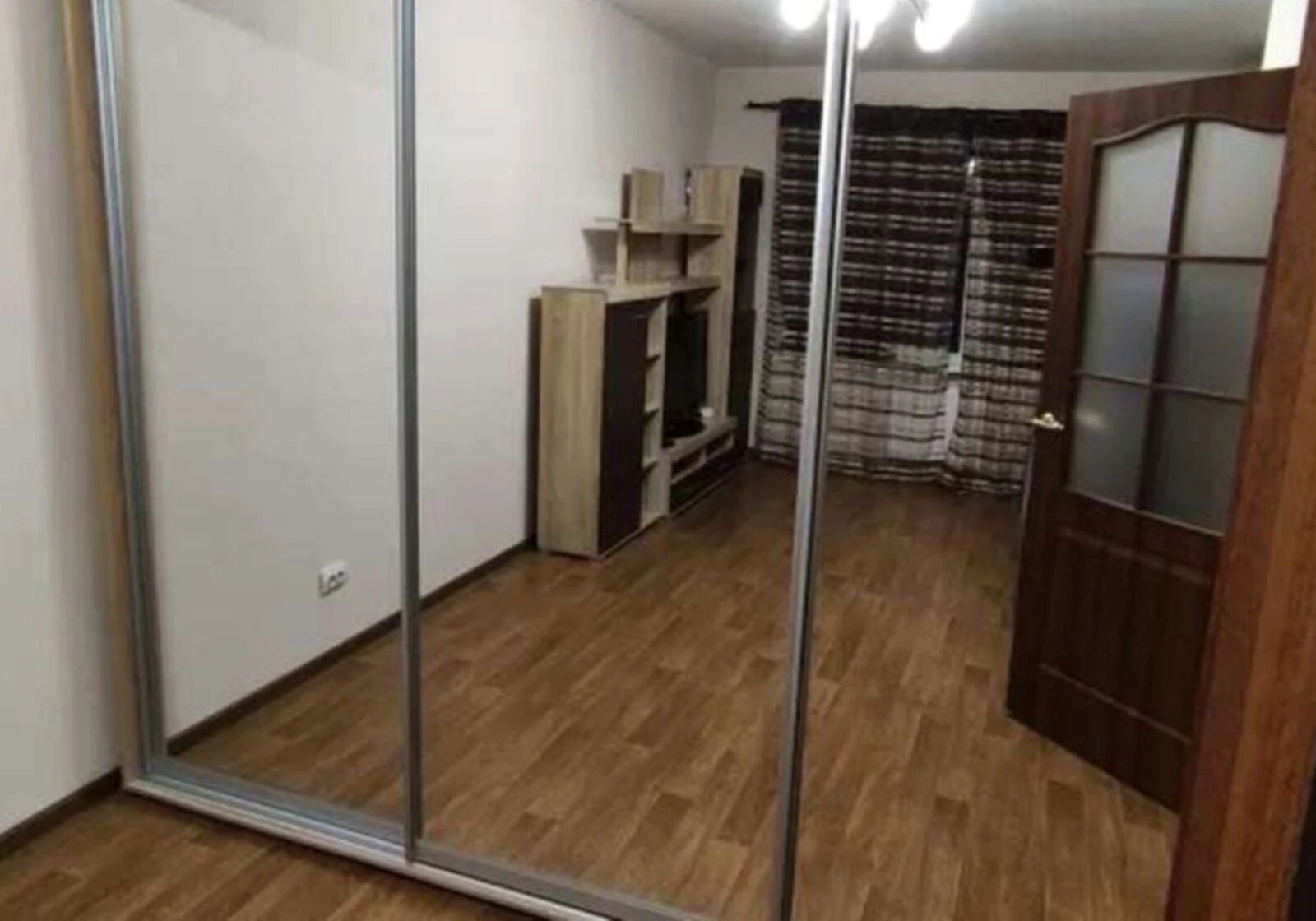 1-кімнатна квартира, Осокорки: метро Позняки, ліфт і опалення без світла - фото 2
