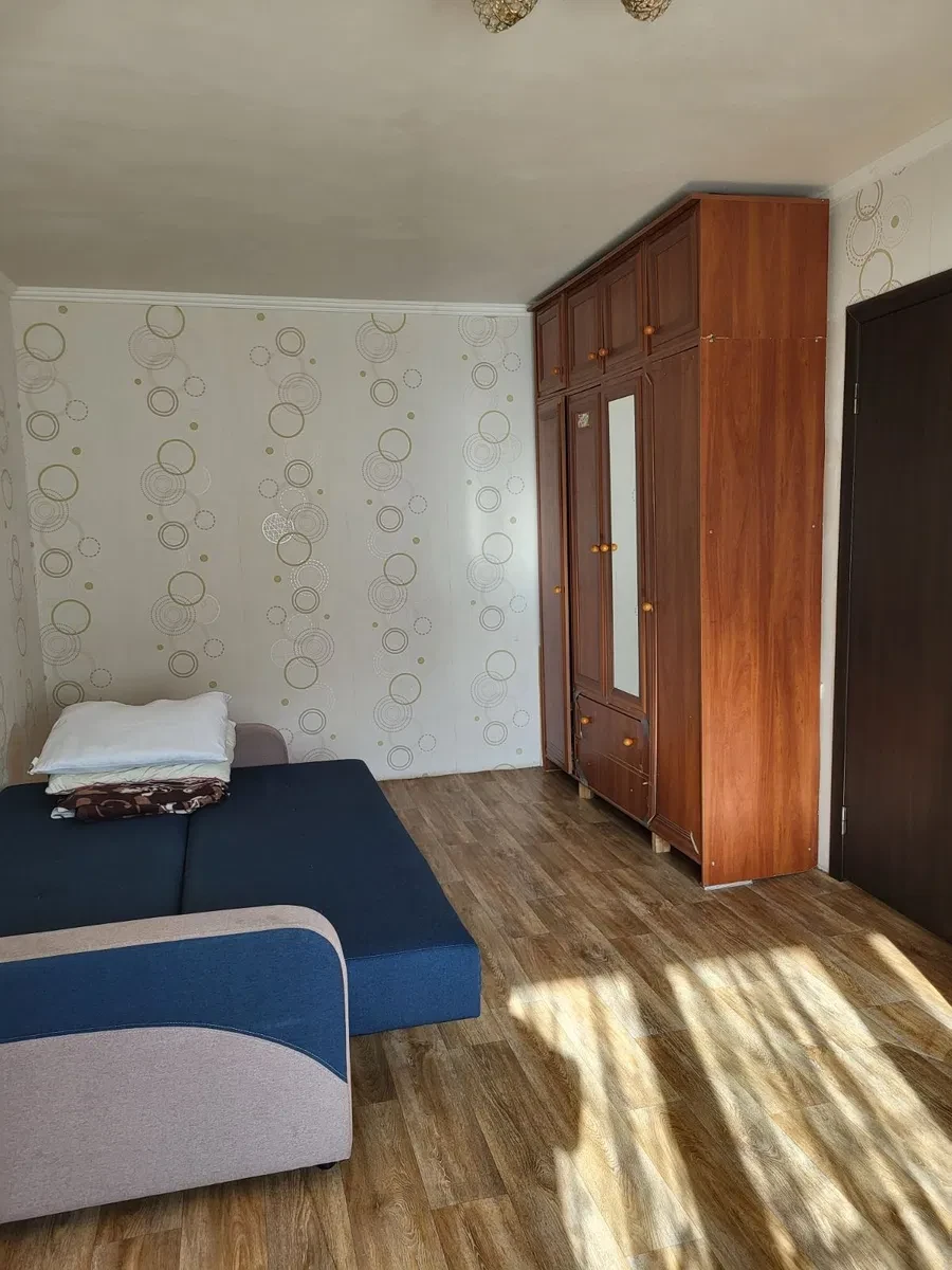 1-кімнатна квартира, Березинка: велика лоджія, не кутова, поруч ринок - фото 2