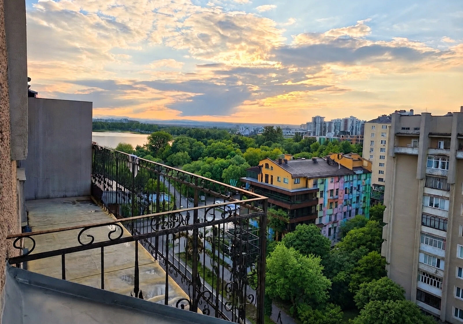 2-кімнатна квартира, Центр: укриття в будинку, резервне живлення - фото 2