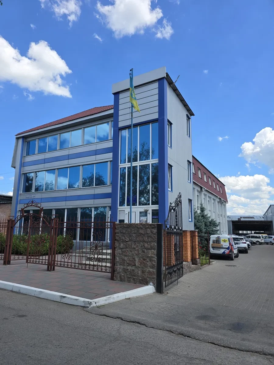 Офіс, Подільський: броньовані двері, санвузол, відеоспостереження - фото 1