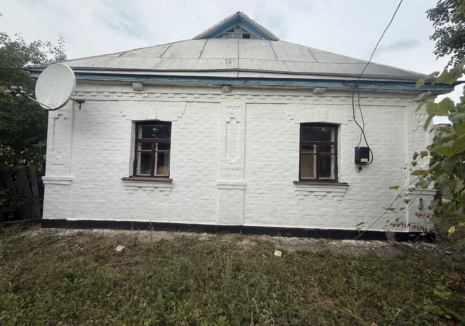 Будинок, Ризине: 30 соток, гараж у дворі, пічне опалення