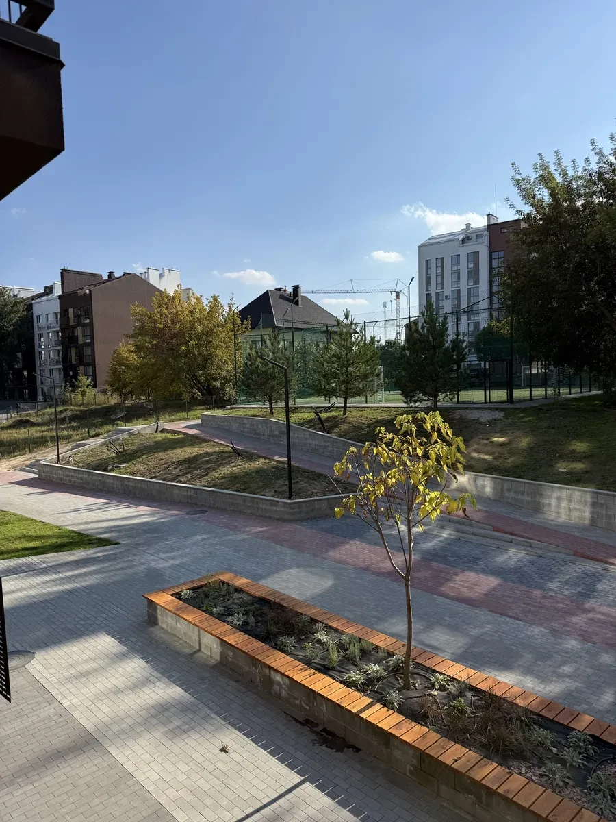 Студія у ЖК Білий Шоколад Центр: великий балкон, газове опалення - фото 1
