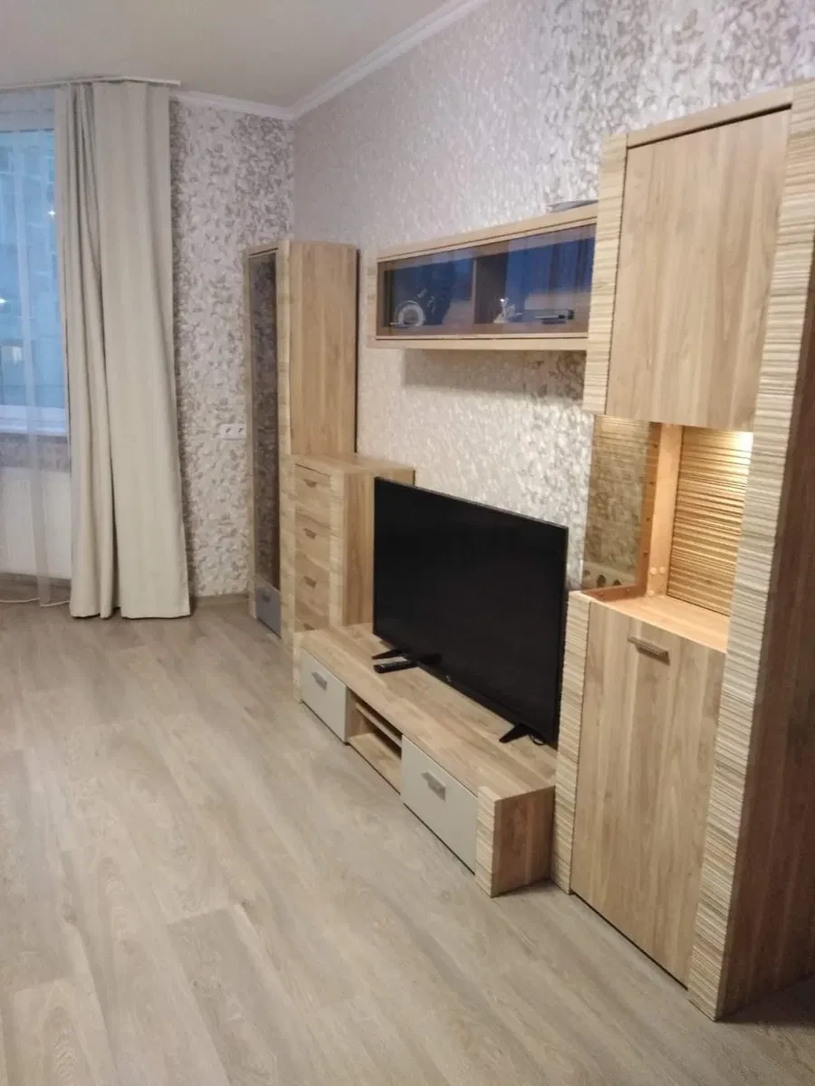 1-кімнатна квартира, Красний Бір: генератор, метро за 7 хв, фото 3
