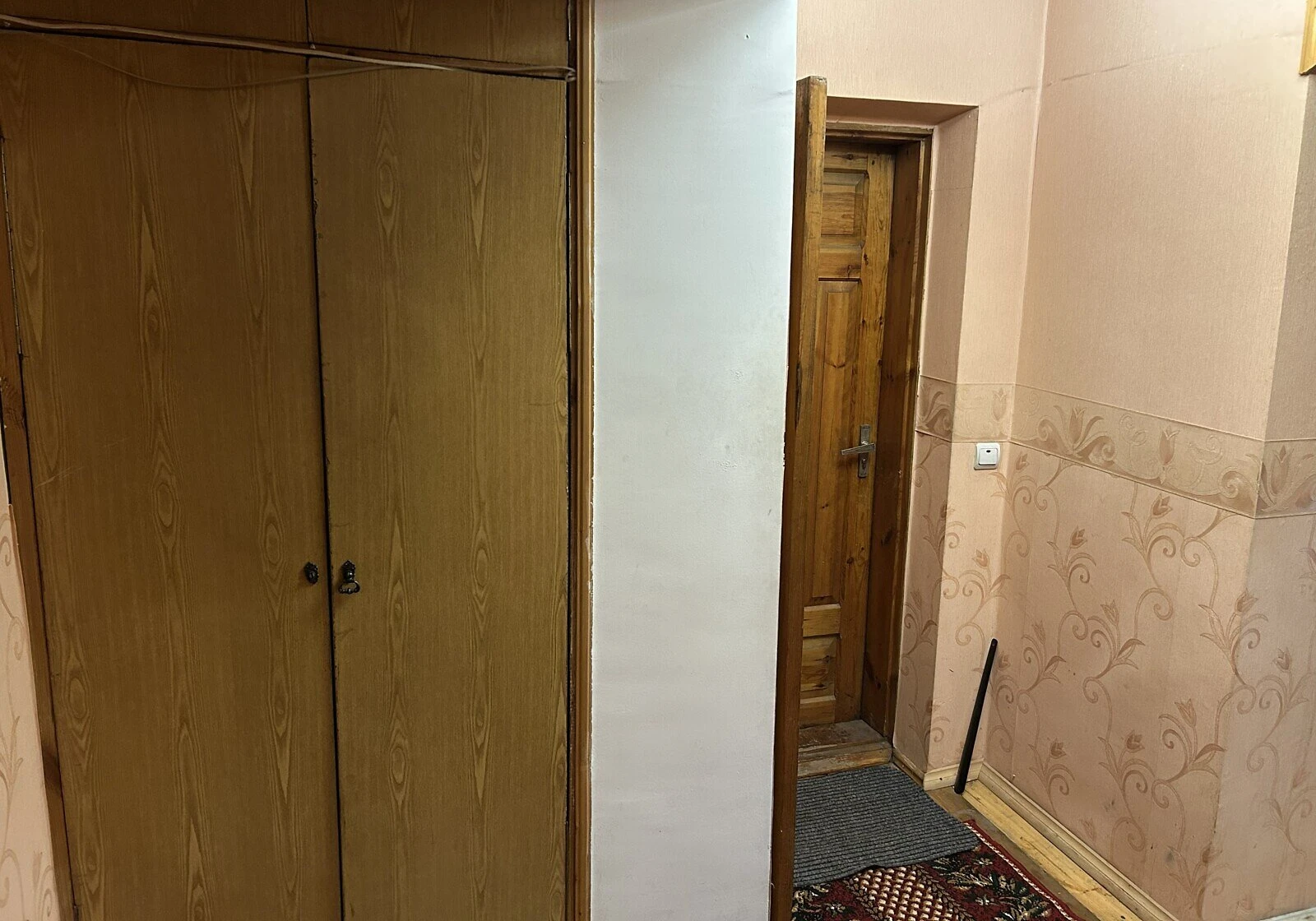 3-кімнатна квартира, Сарни: індивідуальне газове опалення, торг можливий - фото 2