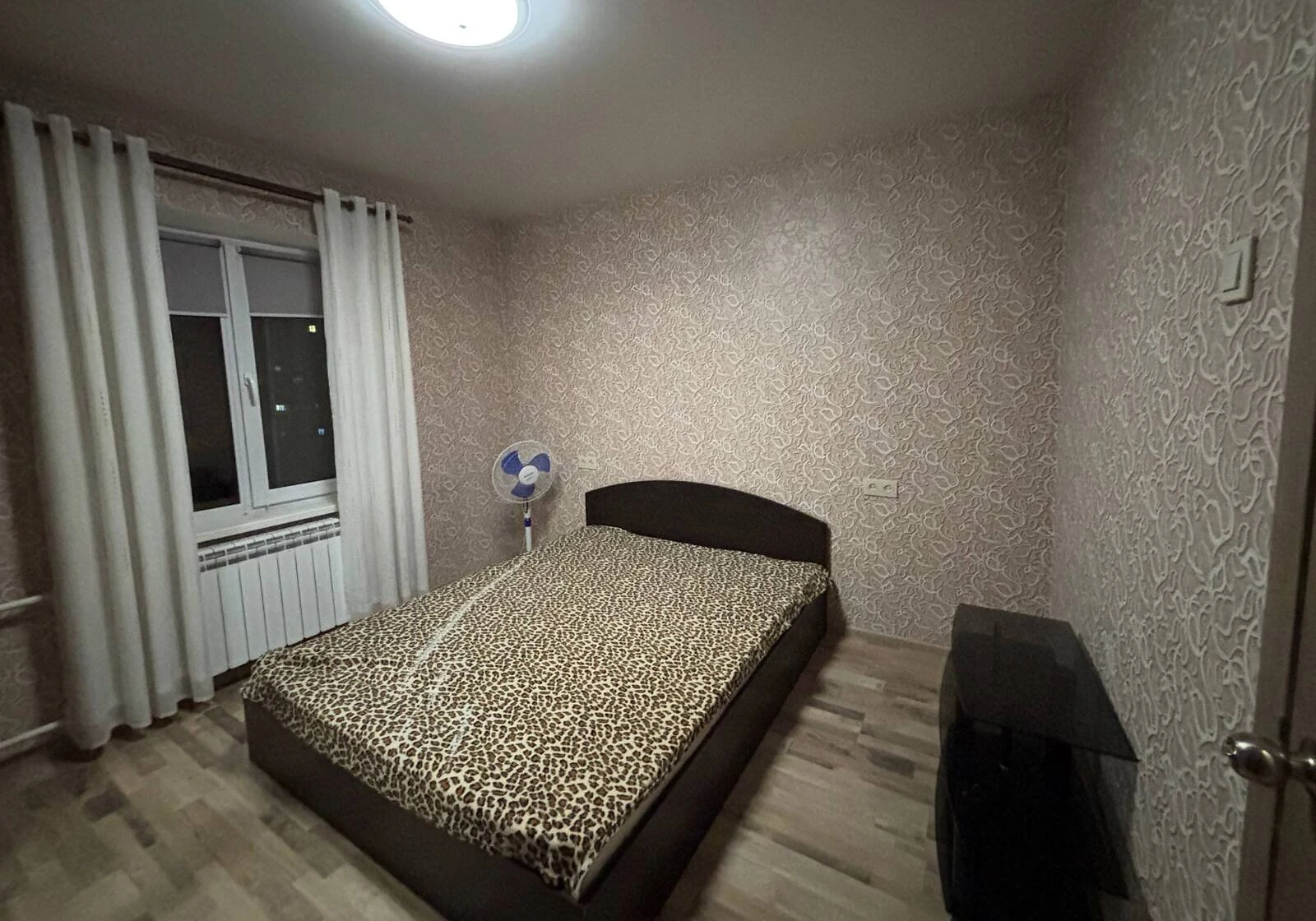 2-кімнатна квартира, Харківський Масив: метро Харківська - фото 2