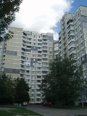 3-кімнатна квартира, Дарницький: метро Харківська 20 хв пішки, обмін - фото 2