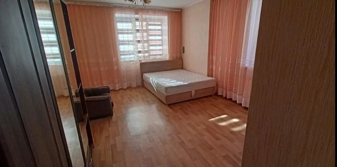 2-кімнатна квартира, Старобілоуська: автономне опалення, усі меблі, фото 5