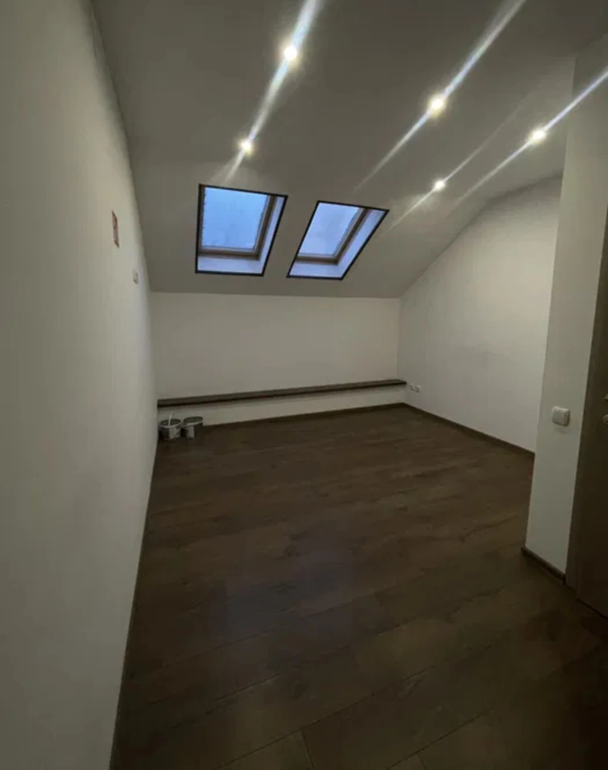 2-комнатная квартира, Львов: кирпичные стены, кухня 13 м² - фото 1
