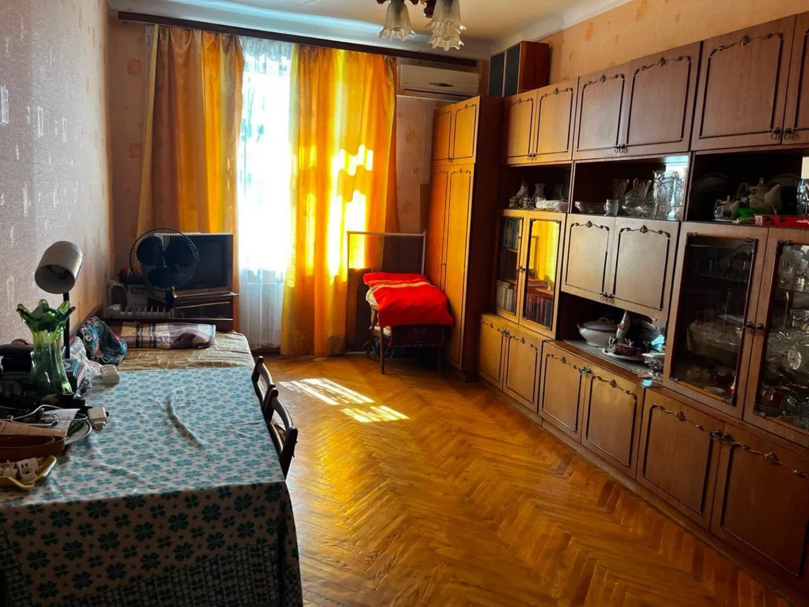 2-кімнатна квартира, Печерський: метро за 5 хв, сквер під вікнами - фото 3