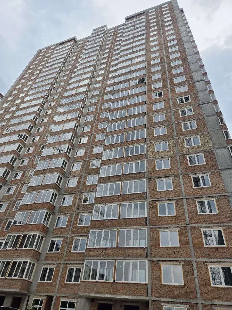 2-кімнатна квартира у ЖК Патріотика: будинок Батурин, вид на озеро - фото 2