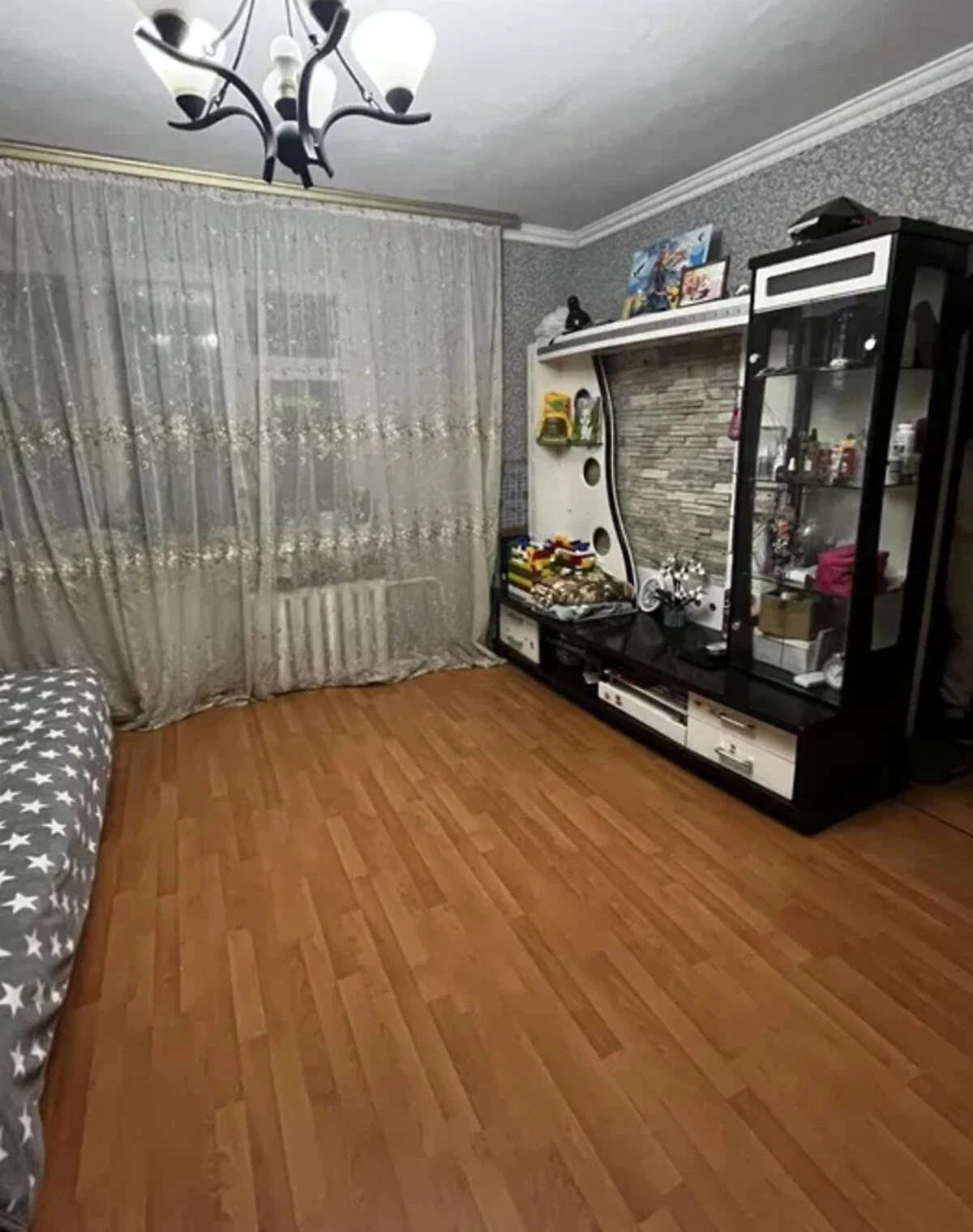 3-кімнатна квартира, Глухів: централізоване опалення, суміжний санвузол - фото 1