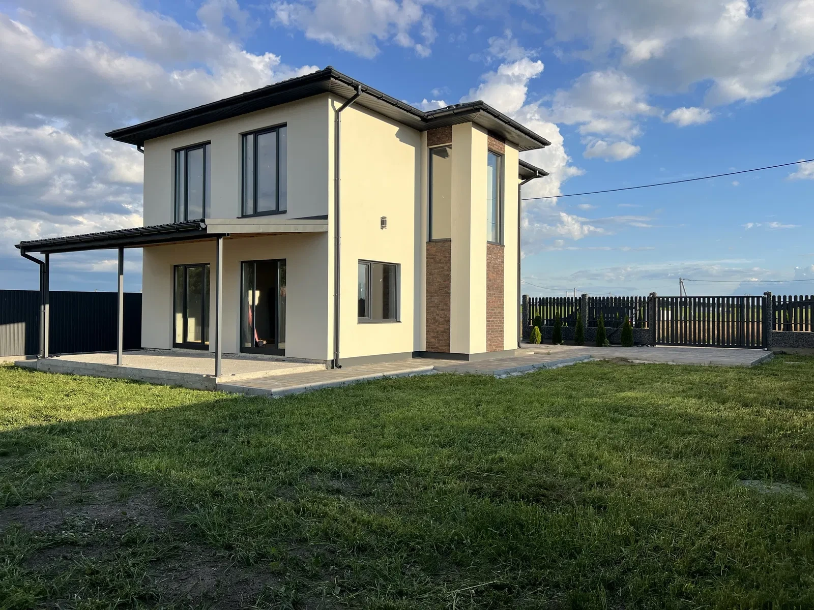 Будинок, Святопетрівське: тераса 21 м², паркомісця на 2 авто - фото 1