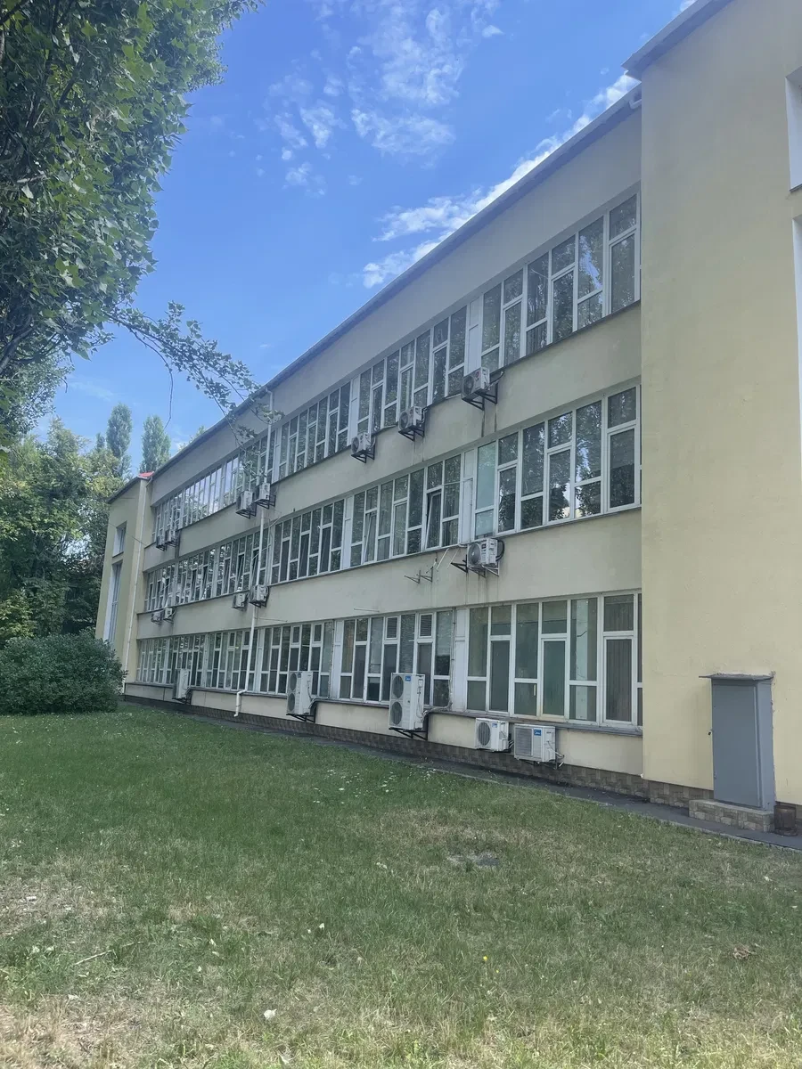 Офіс, Святошинський: метро Академмістечко 6 хв, блок до 300 м²