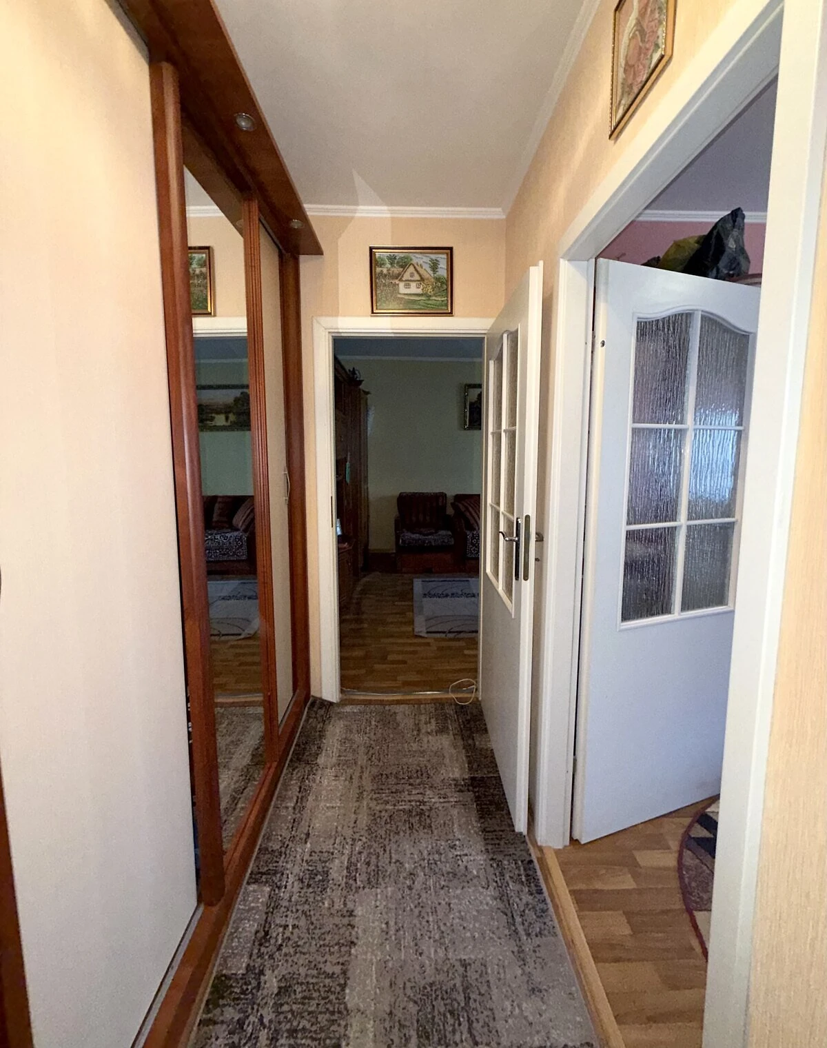 2-кімнатна квартира, Вараш: балкон, роздільний санвузол - фото 4