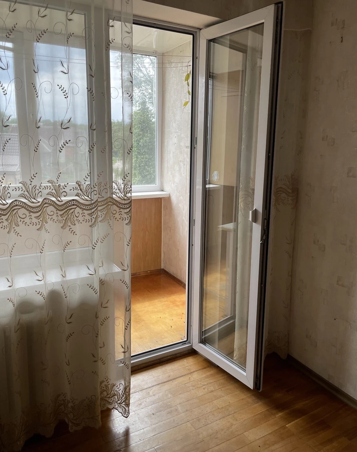 3-кімнатна квартира, Перемога-6: косметичний ремонт, паркет - фото 4