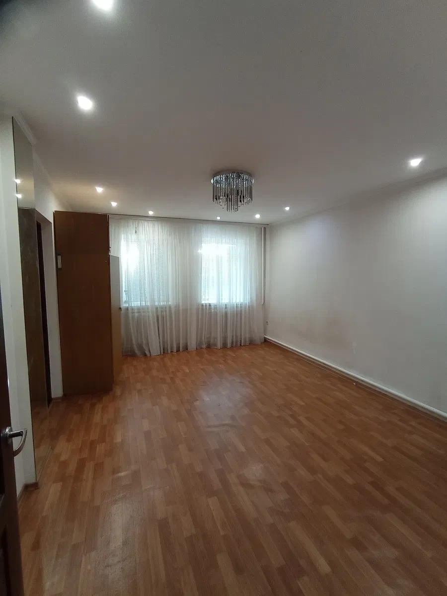 2-кімнатна квартира, Заводський: гараж на 2 авто, газове опалення - фото 4