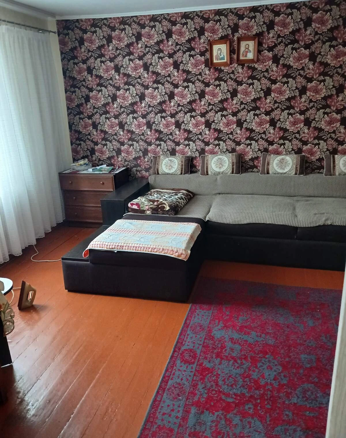 2-кімнатна квартира, Білогір'я: двір закритого типу - фото 3