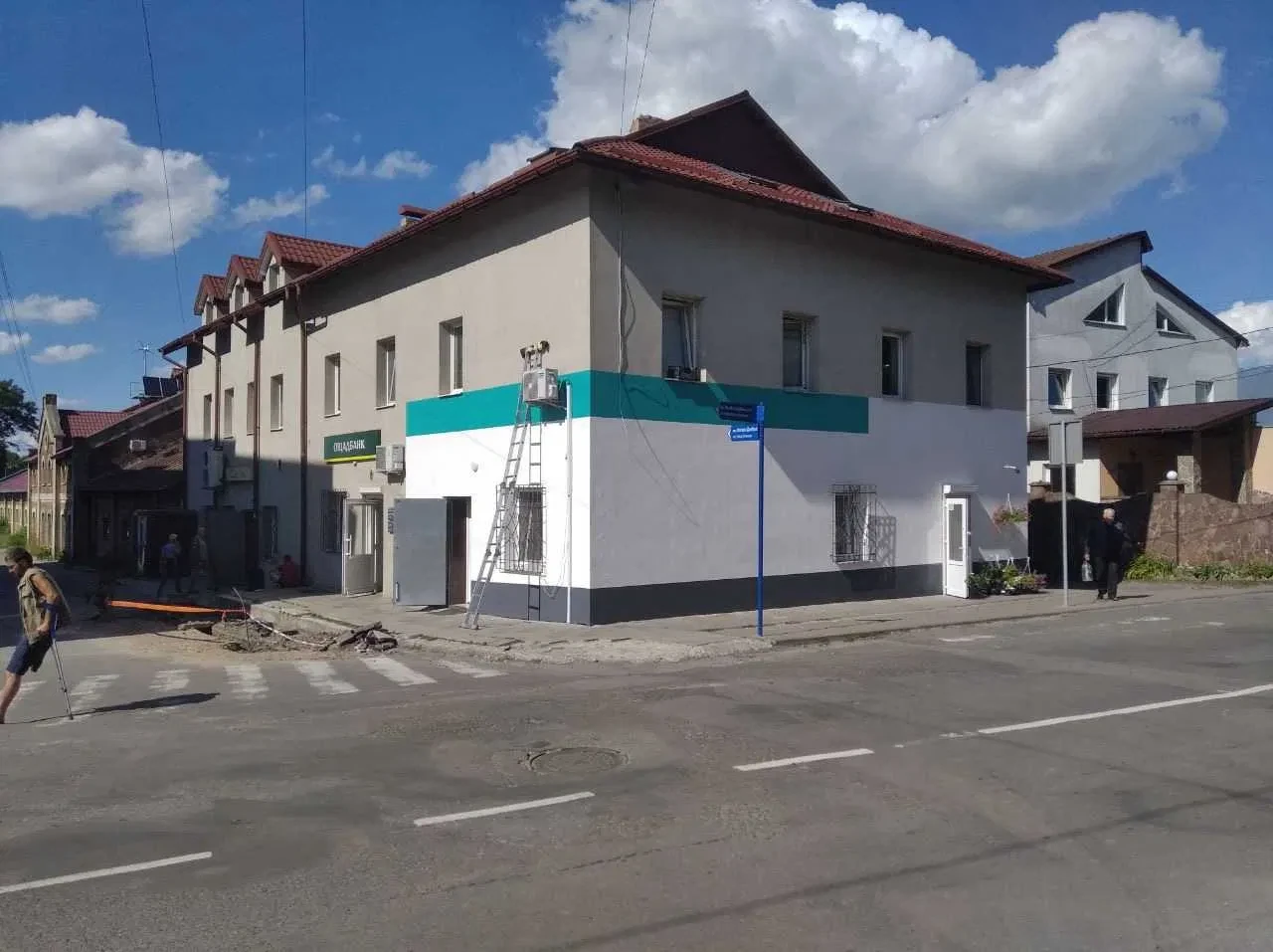 Окрема будівля, Дубляни: орендарі, хостел, підвал 0 циклу - фото 1