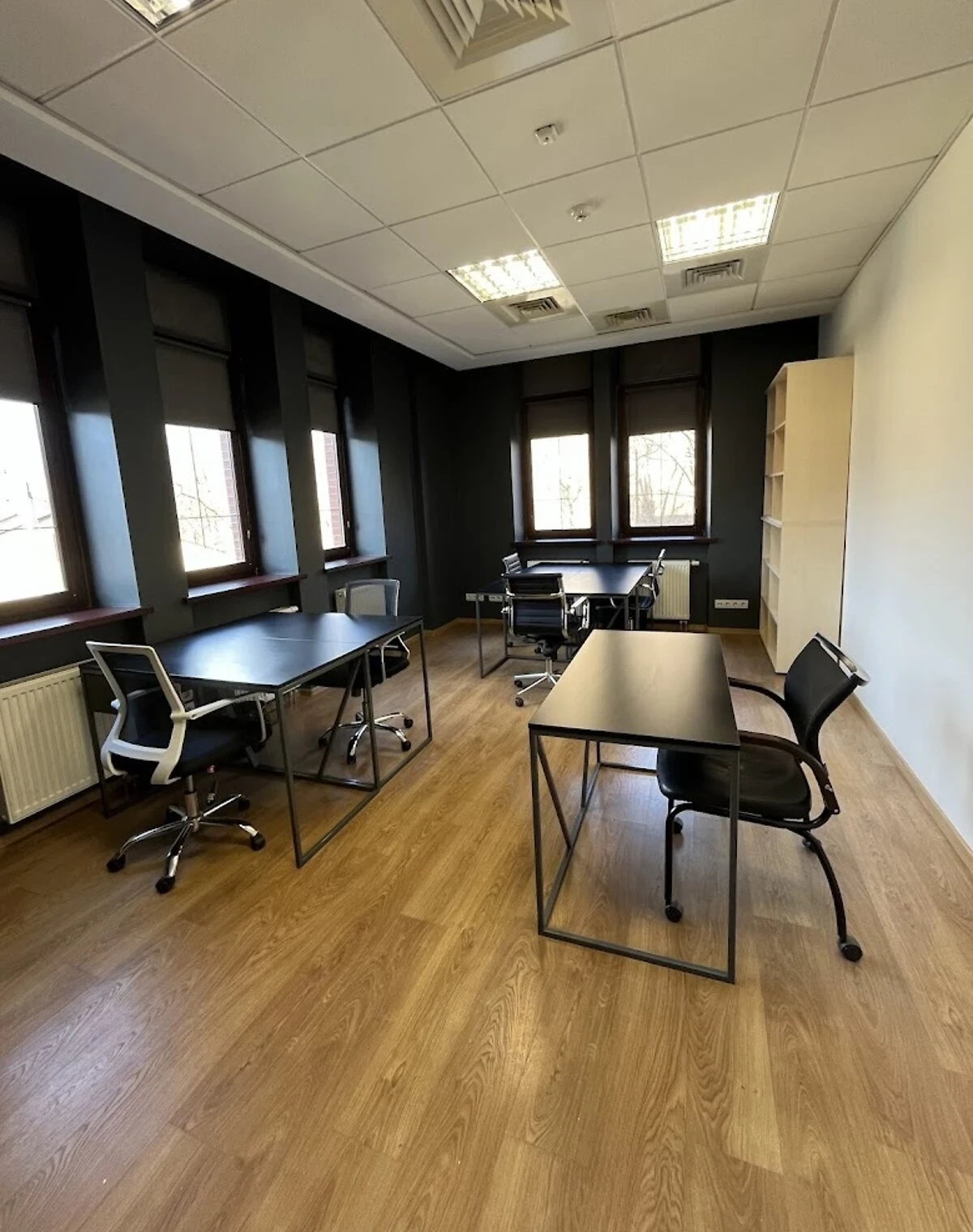 Офіс, Поділ: open space, укриття в будинку, резервне живлення - фото 2