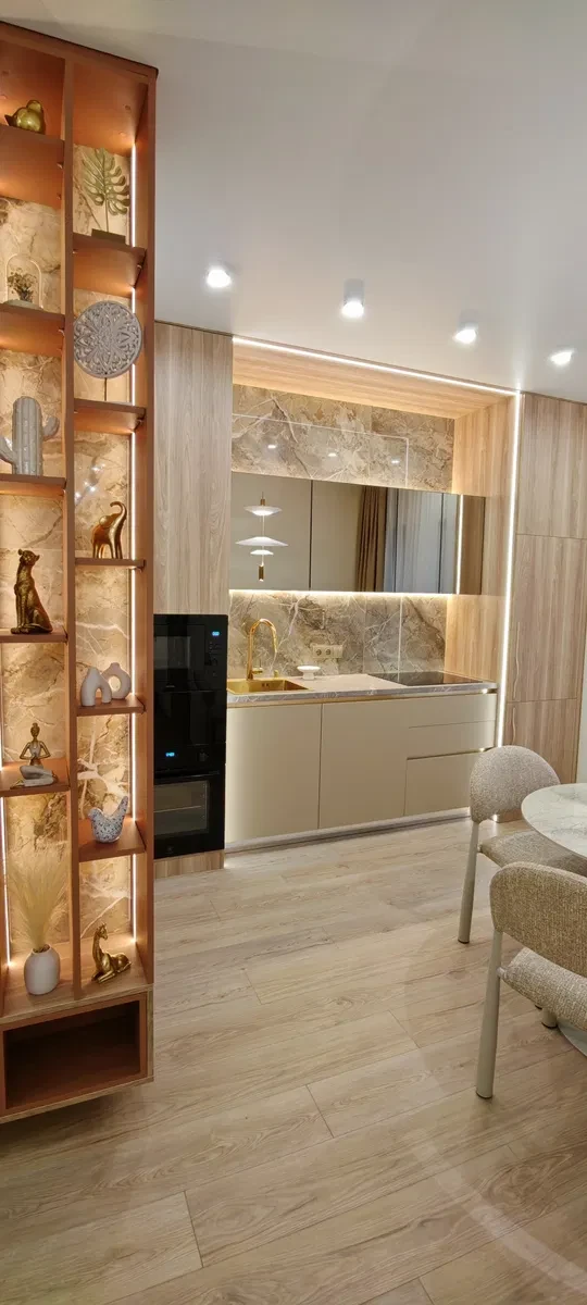 1-комнатная квартира в ЖК Kadorr city 61 Жемчужина: авторский ремонт - фото 1