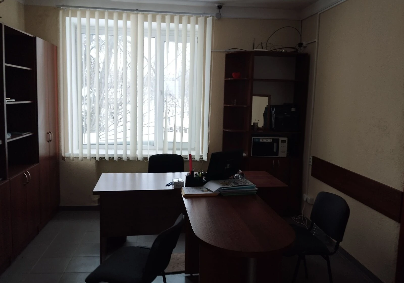 Офіс у Богунському: кабінетне планування, вода без світла - фото 1