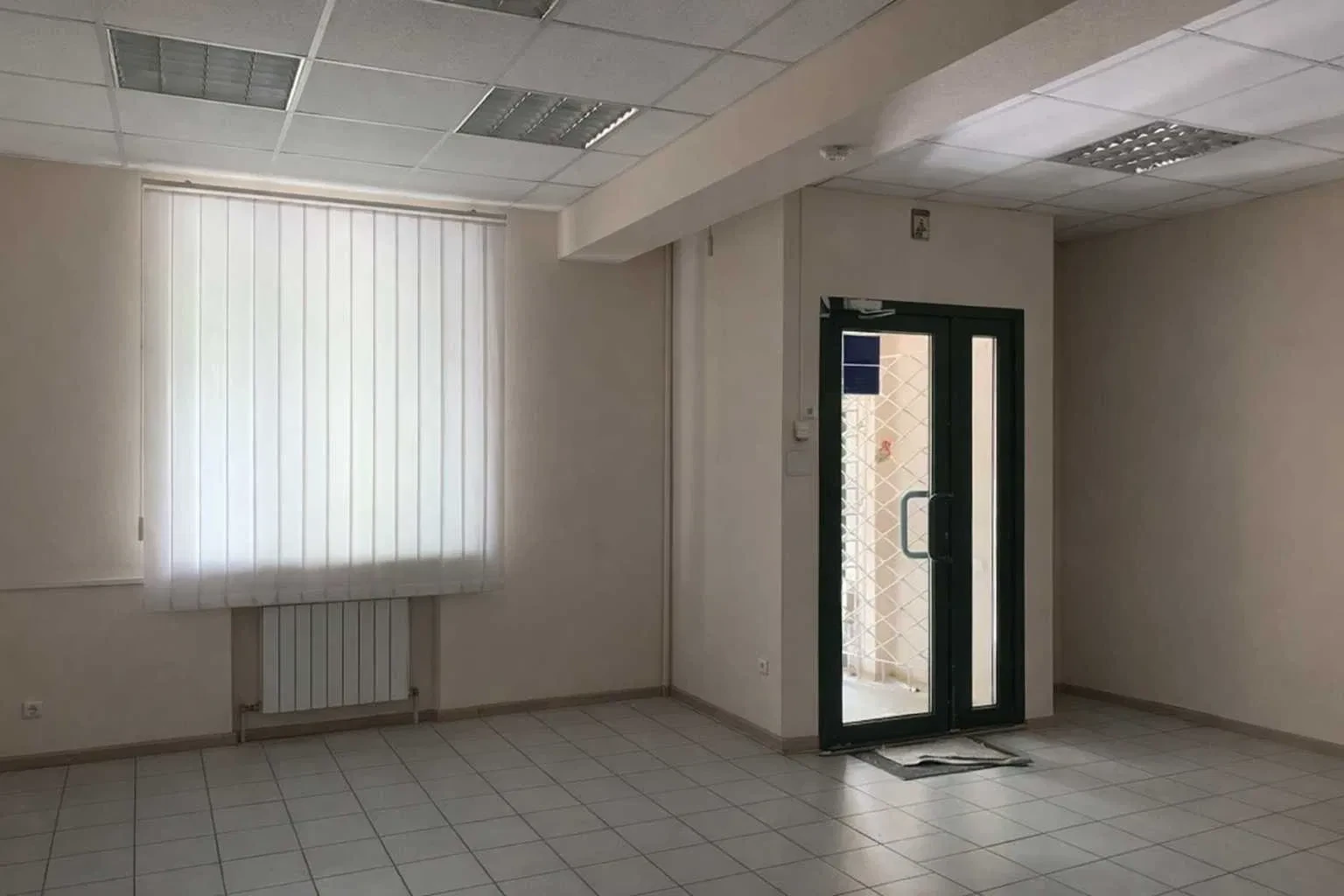 Помещение, Днепровский: отдельный вход, 50 м до проспекта Соборного - фото 2