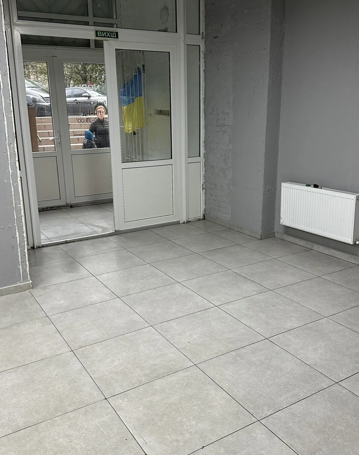 Комерційне приміщення, 12-школа: фасадне, укриття в будинку - фото 5