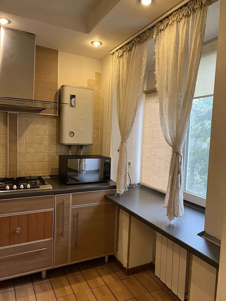 2-кімнатна квартира, Центральний: автономне опалення, фото 2