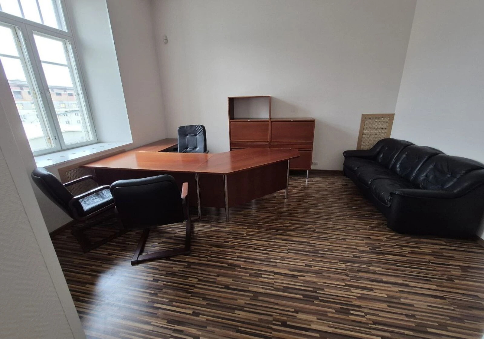Офіс, Шевченківський: 4 приміщення, корисна площа 52 м² - фото 1