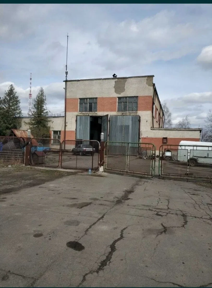 СТО, Новоднестровск: ремонтная яма 30 м, кран 10 т