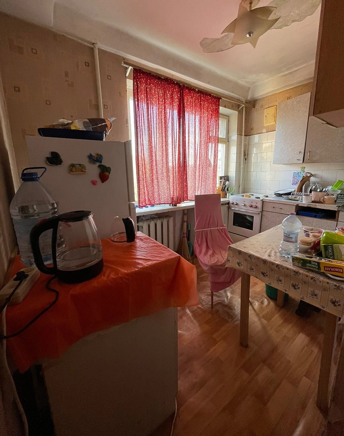 2-кімнатна квартира, Солом'янський: цегляні стіни, внутрішній двір - фото 3