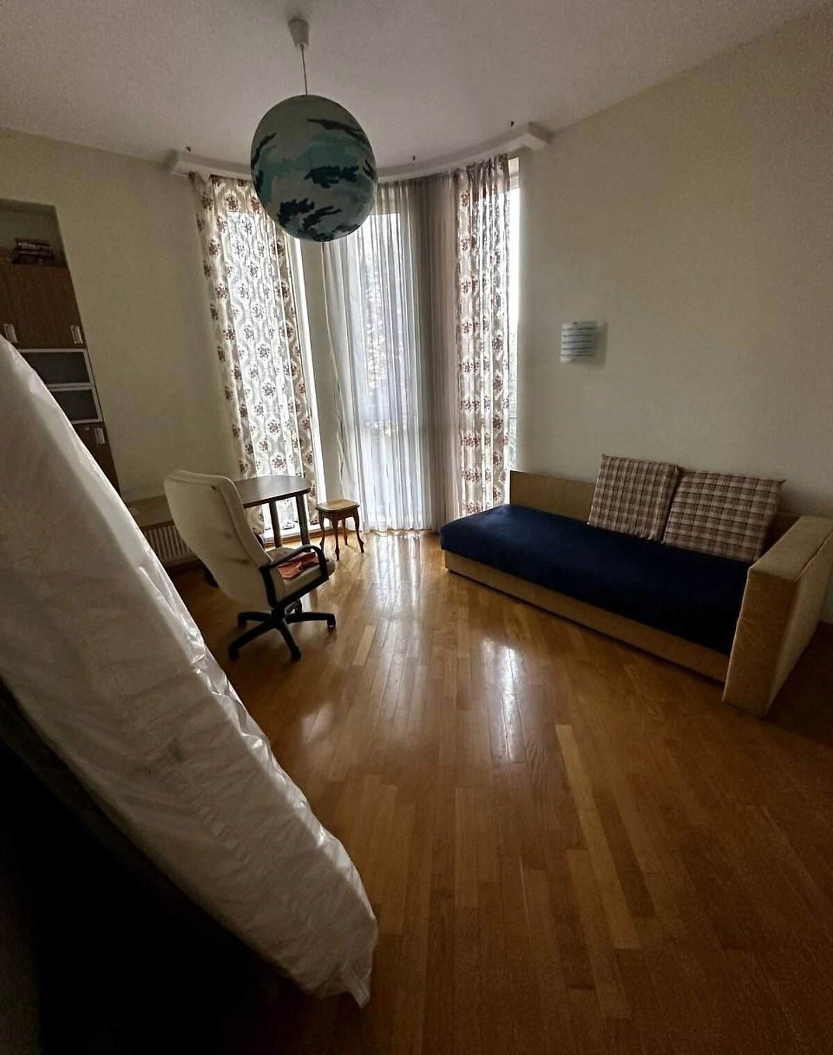 2-кімнатна квартира, Парк Л.Глоби: електрична плита, мікрохвильова піч - фото 3