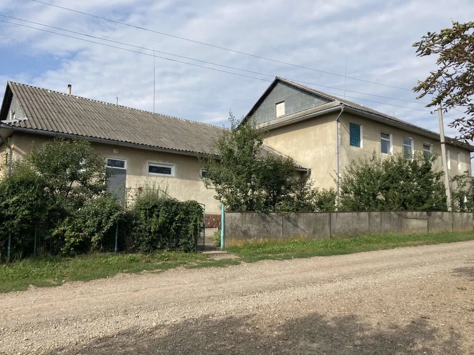 Кондитерський цех, Чуньків: пекарня, три ротаційні печі, 23 сотки