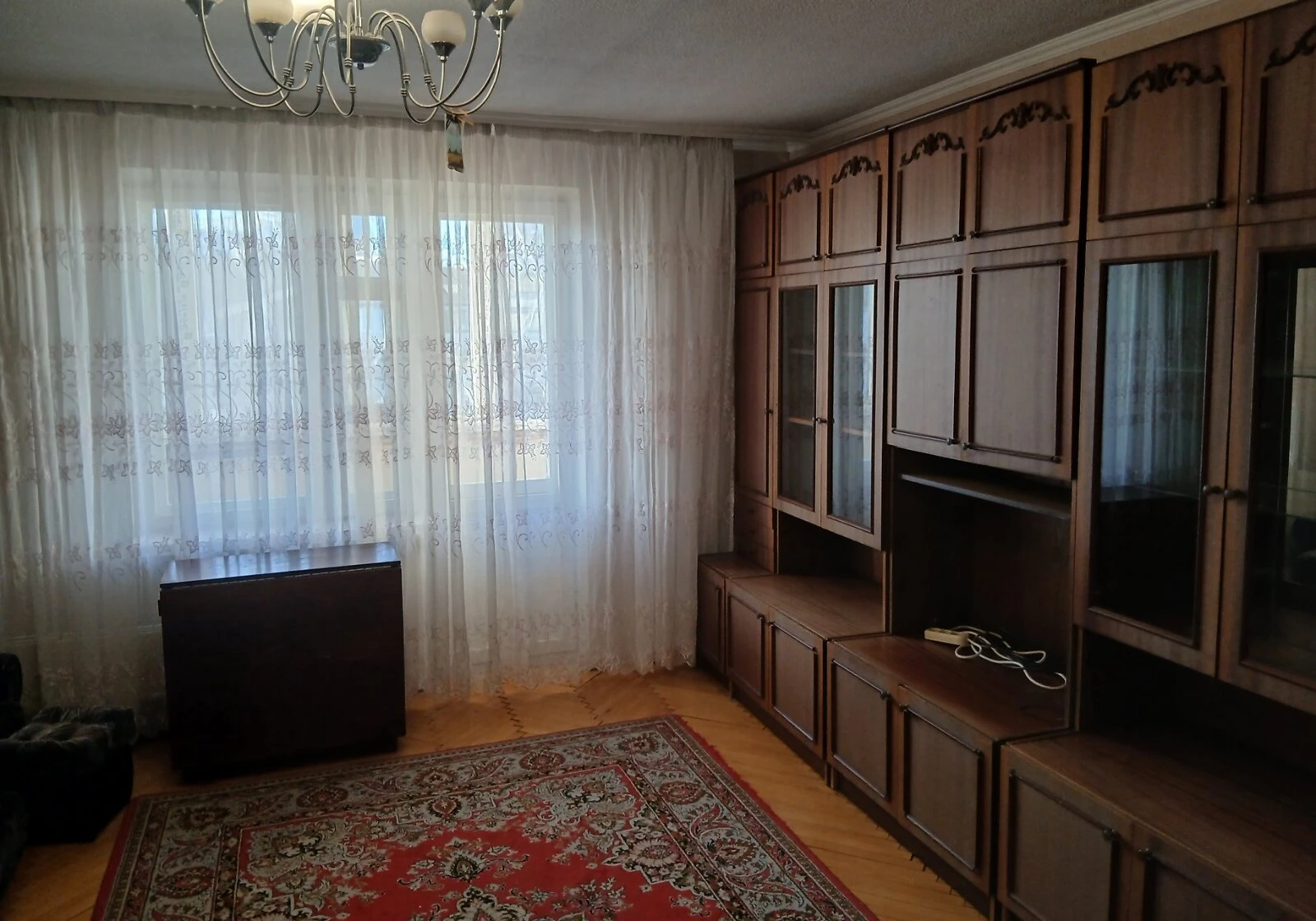 3-кімнатна квартира, Дарницький: газ є без світла, укриття в будинку - фото 1