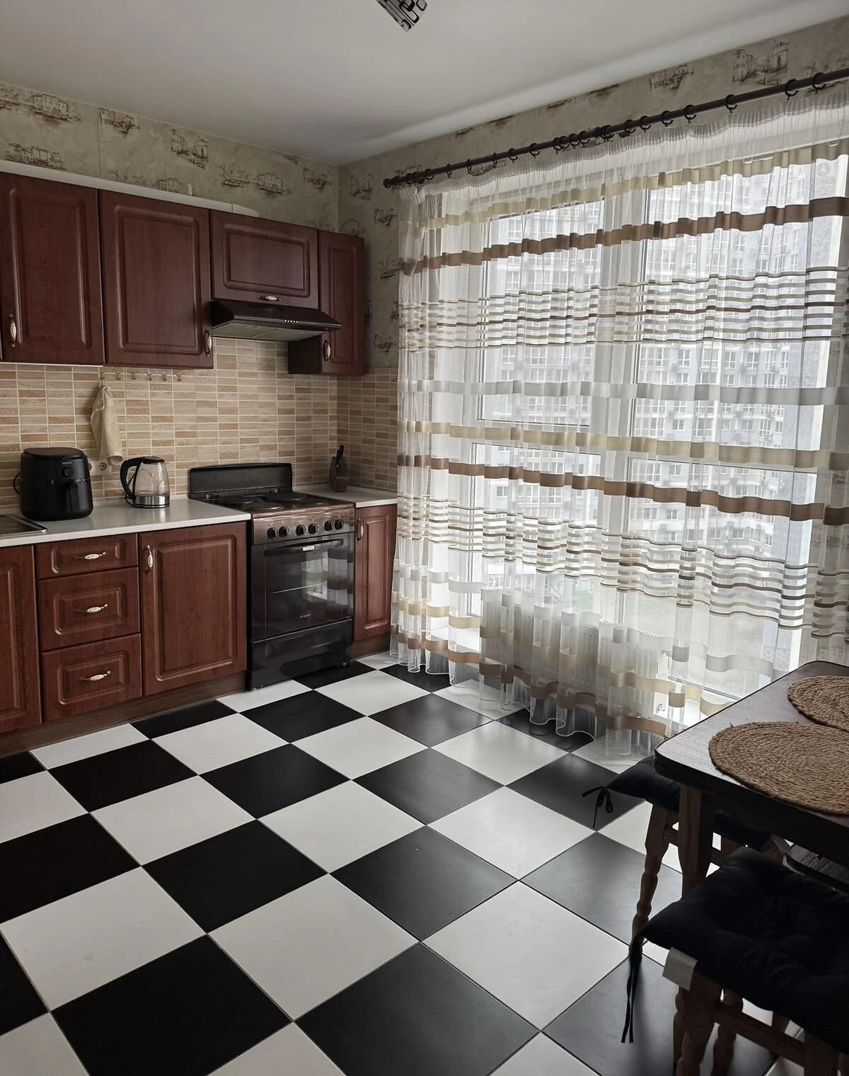 1-кімнатна квартира, Позняки: закритий двір, метро Харківська - фото 1
